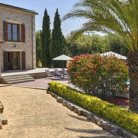 Atemberaubende Mit Pool Und Panoramablick In Unmittelbarer Naehe Von Und Dem Holiday home